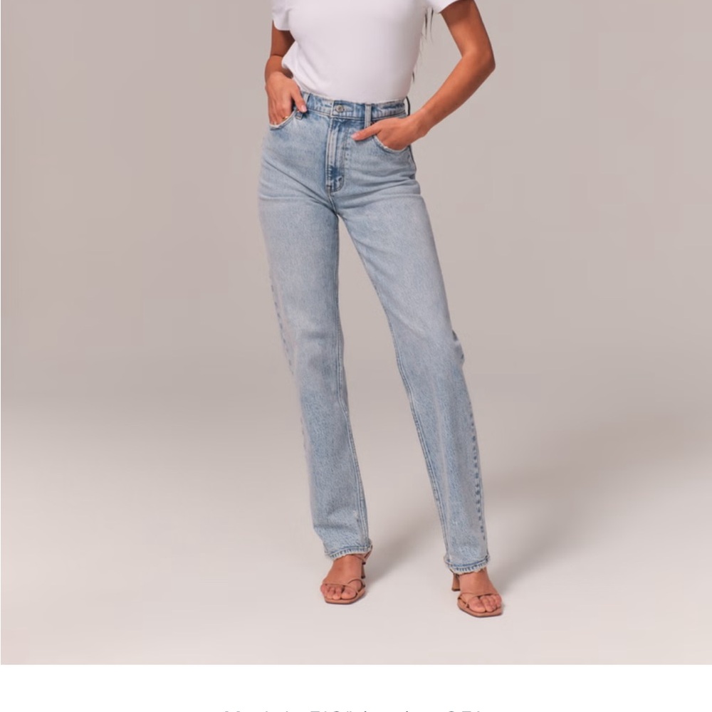 Abercrombie and Fitch 90’s Straight Ultra High Rise Jeans